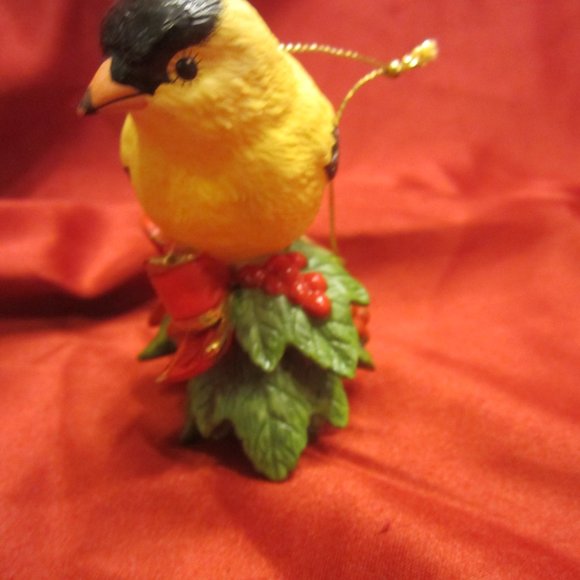 2008 DANBURY MINT ANNUAL SONGBIRD ORNAMENT - Picture 2 of 8